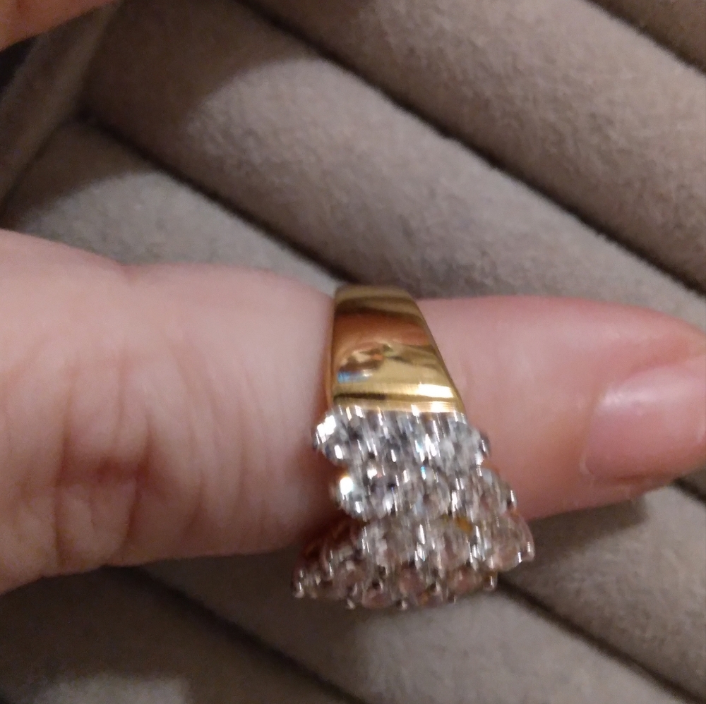 Womens ring Size 5 - Picture 5 of 7